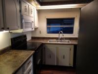 1975 SUN MANOR Manufactured Home