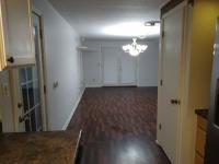 1975 SUN MANOR Manufactured Home