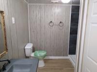 1975 SUN MANOR Manufactured Home