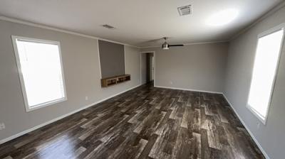 Photo 3 of 14 of home located at 2272 Austin Highway San Antonio, TX 78218