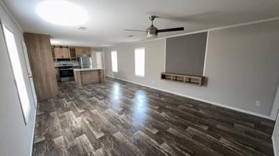 Photo 4 of 14 of home located at 2272 Austin Highway San Antonio, TX 78218
