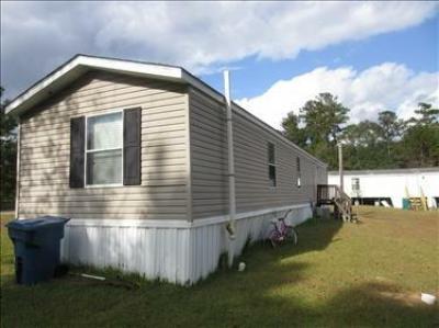 Mobile Home at 274 Edward Wells Ln Greensburg, LA 70441