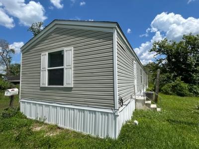 Mobile Home at 305 W 5th St Sweeny, TX 77480