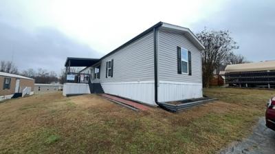 Mobile Home at 5835 Hefner Way Ooltewah, TN 37363