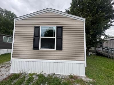 Photo 2 of 13 of home located at 215 Cambridge Cir Rossville, GA 30741