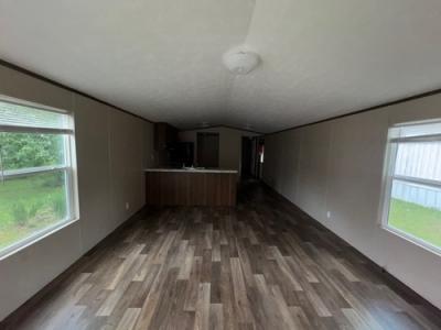Photo 4 of 13 of home located at 215 Cambridge Cir Rossville, GA 30741