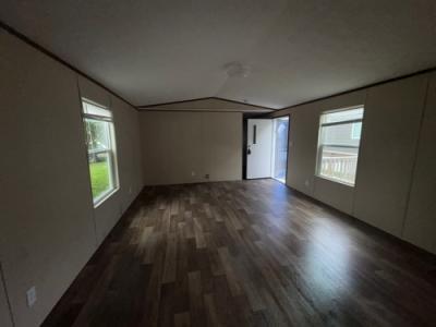 Photo 5 of 13 of home located at 215 Cambridge Cir Rossville, GA 30741