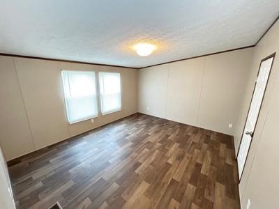 Photo 4 of 9 of home located at 18685 Tree Top Ln Pearland, TX 77584