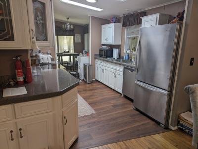 Photo 5 of 17 of home located at 802 Petunia Wy Auburndale, FL 33823