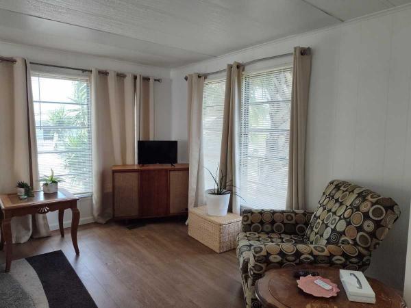1983 Manufactured Home