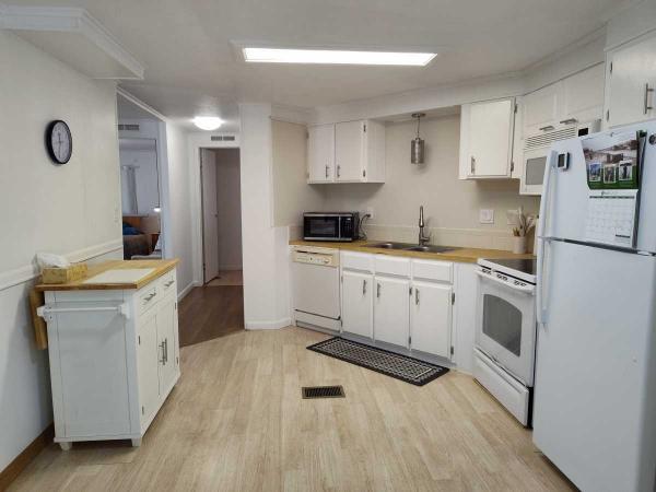1983 Manufactured Home
