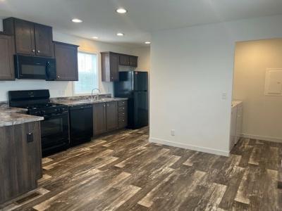 Photo 4 of 11 of home located at 7203 Wimberly Crossing Fort Wayne, IN 46818