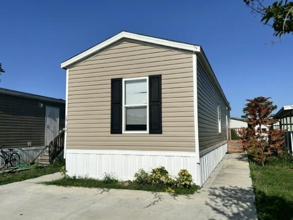 2023 Live Oak Homes Mobile Home For Rent