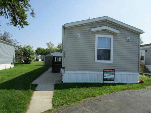 Photo 1 of 2 of home located at 23653 Maple Lane Brownstown, MI 48174