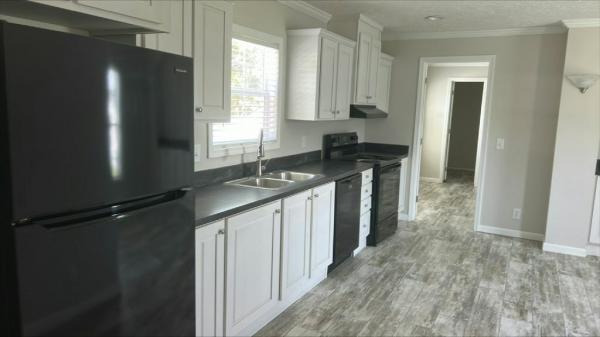 2022 Clayton Mobile Home For Rent
