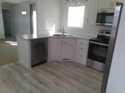 Photo 3 of 12 of home located at 102 W Fowler Drive #121 Winchester, VA 22603
