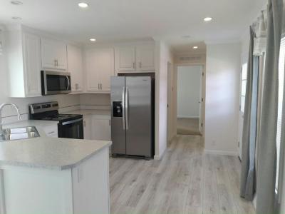 Photo 4 of 12 of home located at 102 W Fowler Drive #121 Winchester, VA 22603