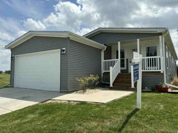 2022 Skyline - Sugarcreek Mobile Home For Sale