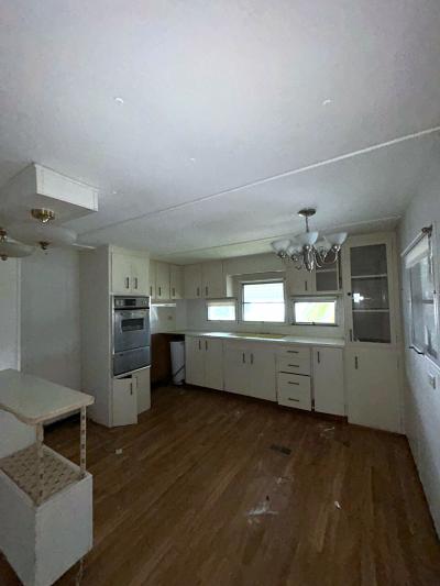 Photo 3 of 14 of home located at 506 Empire Ave Lakeland, FL 33815