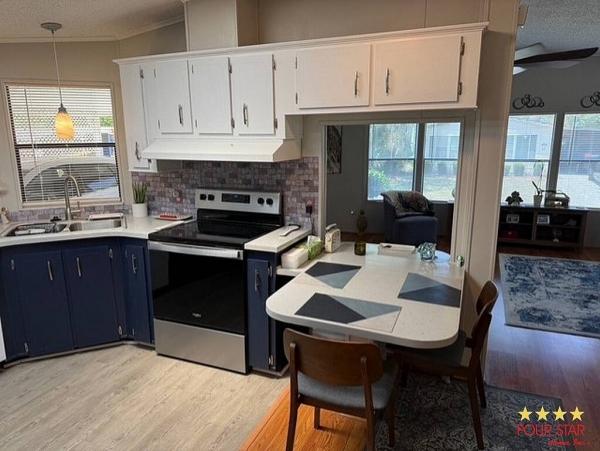 1989 JACOBSEN  Home