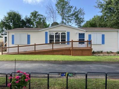 Photo 2 of 28 of home located at 2224 Colonial Ave Navarre, FL 32566