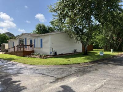 Photo 3 of 28 of home located at 2224 Colonial Ave Navarre, FL 32566