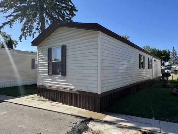 1989 Fairmont Point West Manufactured Home