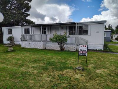 Photo 3 of 19 of home located at 77500 S Sixth St Sp. #E-12 Cottage Grove, OR 97424
