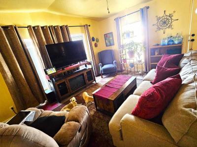 Photo 5 of 17 of home located at 4800  Vegas Valley Las Vegas, NV 89121