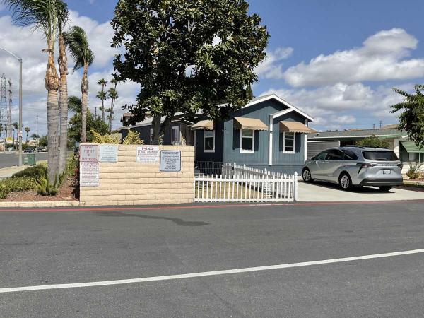 2020 Champion  Mobile Home For Sale