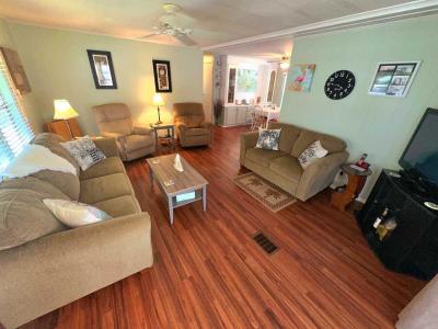 Photo 4 of 22 of home located at 7349 Ulmerton Rd. Largo, FL 33771