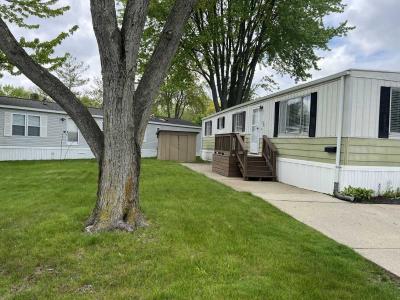 Photo 2 of 16 of home located at 768 Machette Rochester Hills, MI 48307