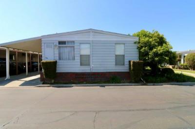 Photo 3 of 53 of home located at 14054 Lake Side Dr #106 La Mirada, CA 90638