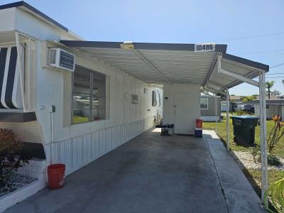 Photo 1 of 30 of home located at 10486 1st N Saint Petersburg, FL 33716