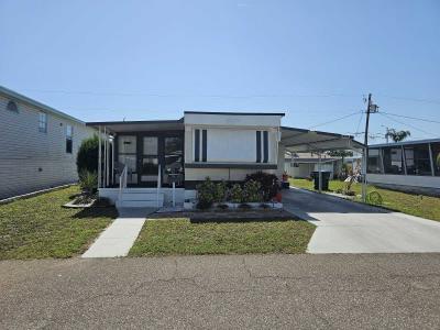 Photo 3 of 30 of home located at 10486 1st N Saint Petersburg, FL 33716