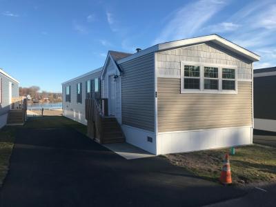 Photo 2 of 6 of home located at 29 Windward Way Stony Point, NY 10980