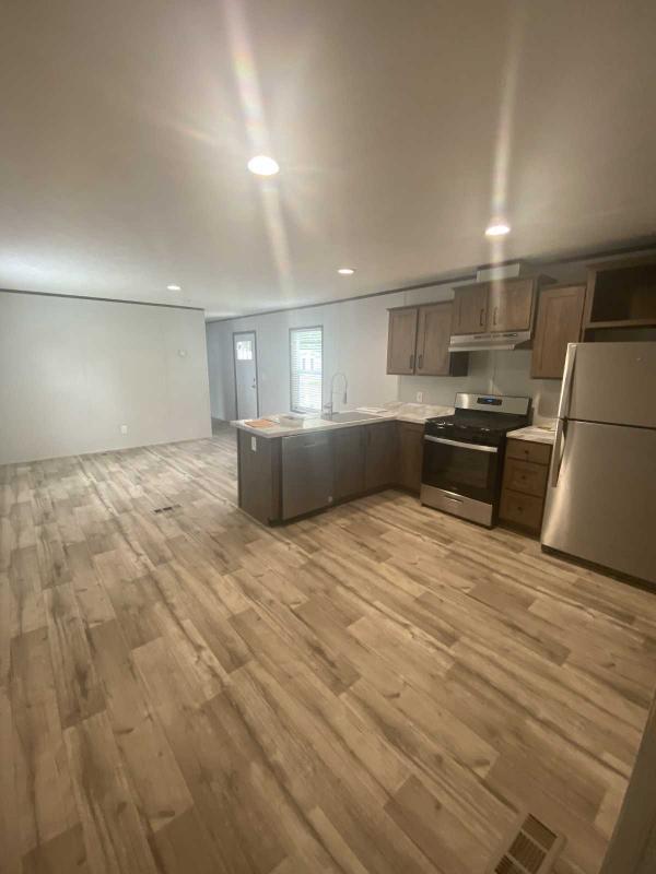 Photo 1 of 2 of home located at 107 Maplewood Dr Ashley, OH 43003
