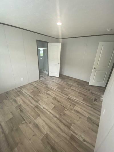 Photo 2 of 8 of home located at 107 Maplewood Dr Ashley, OH 43003