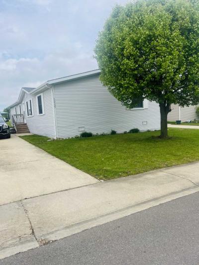 Mobile Home at 13525 Honolulu Ct Hartland, MI 48353
