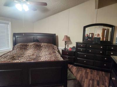 Photo 3 of 6 of home located at 10001 West Frontage Road, Space 116 South Gate, CA 90280