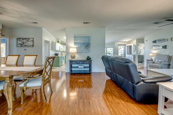 1992 Meri Manufactured Home
