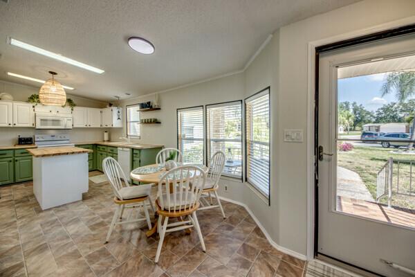 1992 Meri Manufactured Home