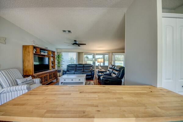 1992 Meri Manufactured Home
