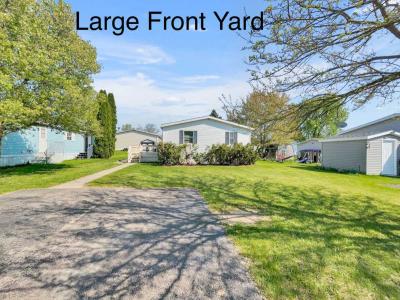 Photo 2 of 26 of home located at 2500 Mann Rd., #125 Clarkston, MI 48346