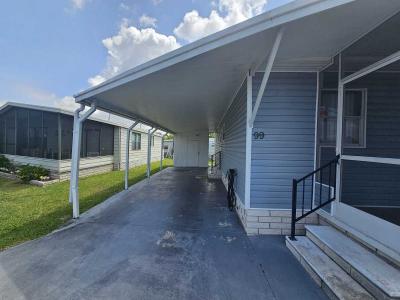 Photo 2 of 25 of home located at 7403 46th Ave N Saint Petersburg, FL 33709