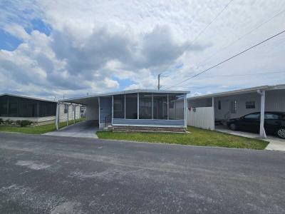 Photo 1 of 25 of home located at 7403 46th Ave N Saint Petersburg, FL 33709