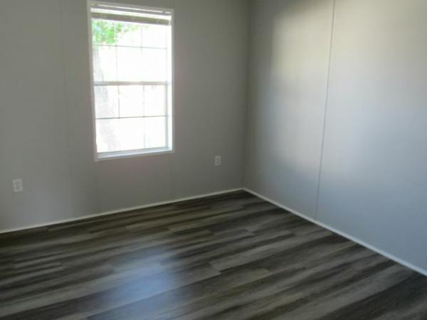 2005 FLEETWOOD Manufactured Home