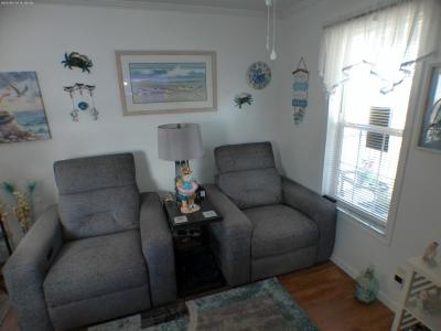 Photo 5 of 12 of home located at 10354 Smooth Water Dr. Site 303 Hudson, FL 34667