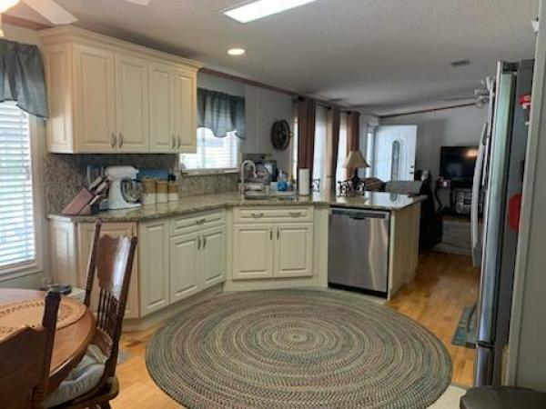 2004 Fleetwood Lifestyle Manufactured Home