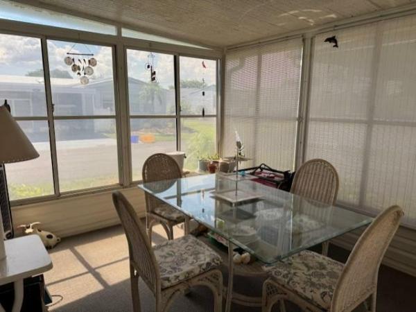 1993 Skyline Manufactured Home